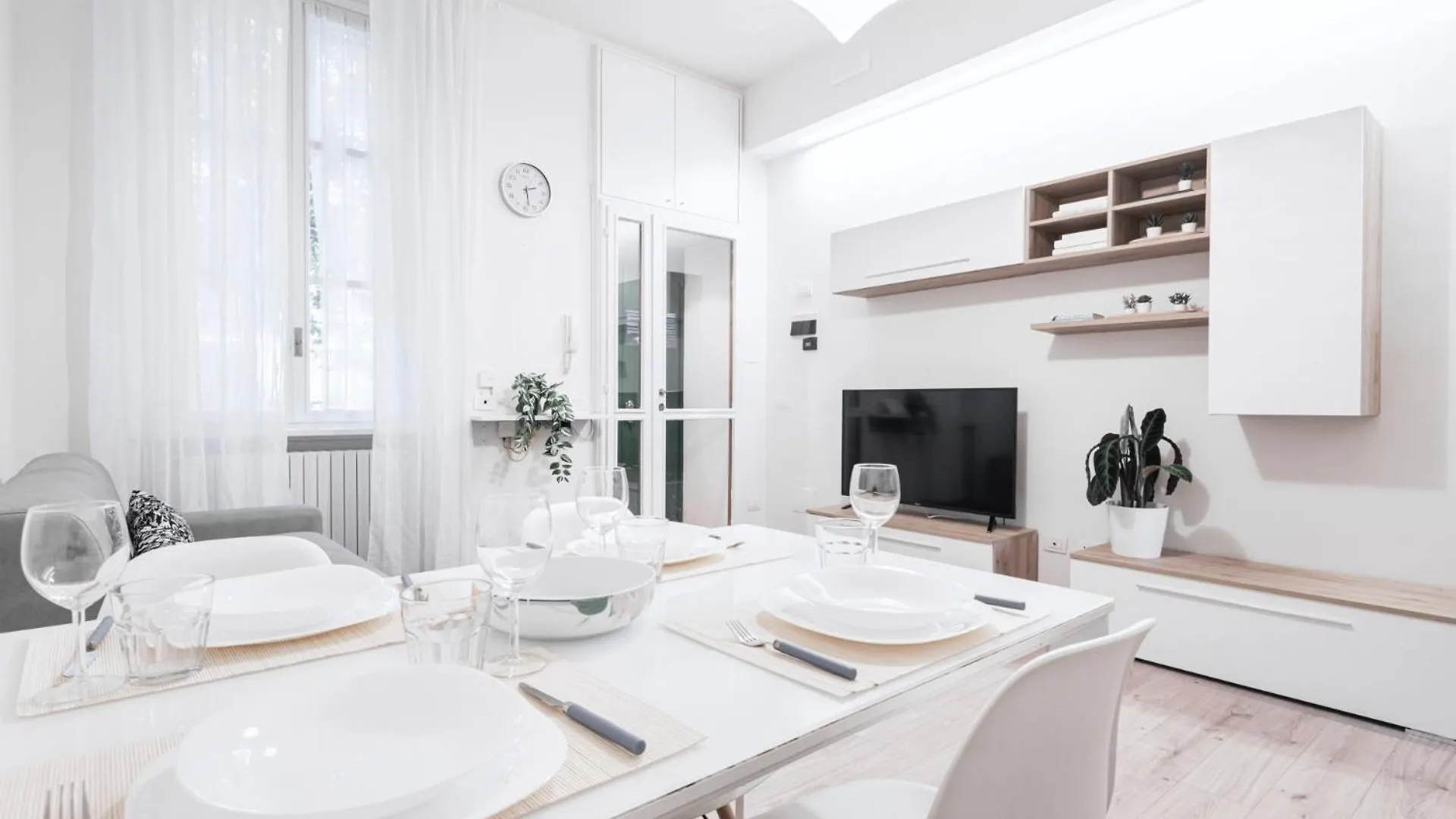 Easylife - Accogliente Appartamento Moscova/Sarpi Milano 0*,